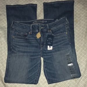 Sz 10 Kick Boot American Eagle Jeans